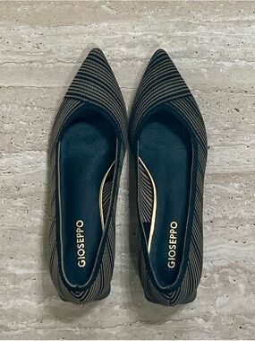 Gioseppo - Ahmeek Flats- Black and Tan Ballets - 1” low block heel